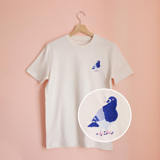 BERLIN CITY PIGEON, CIGARETTE, WHITE - UNISEX T-SHIRT STICK